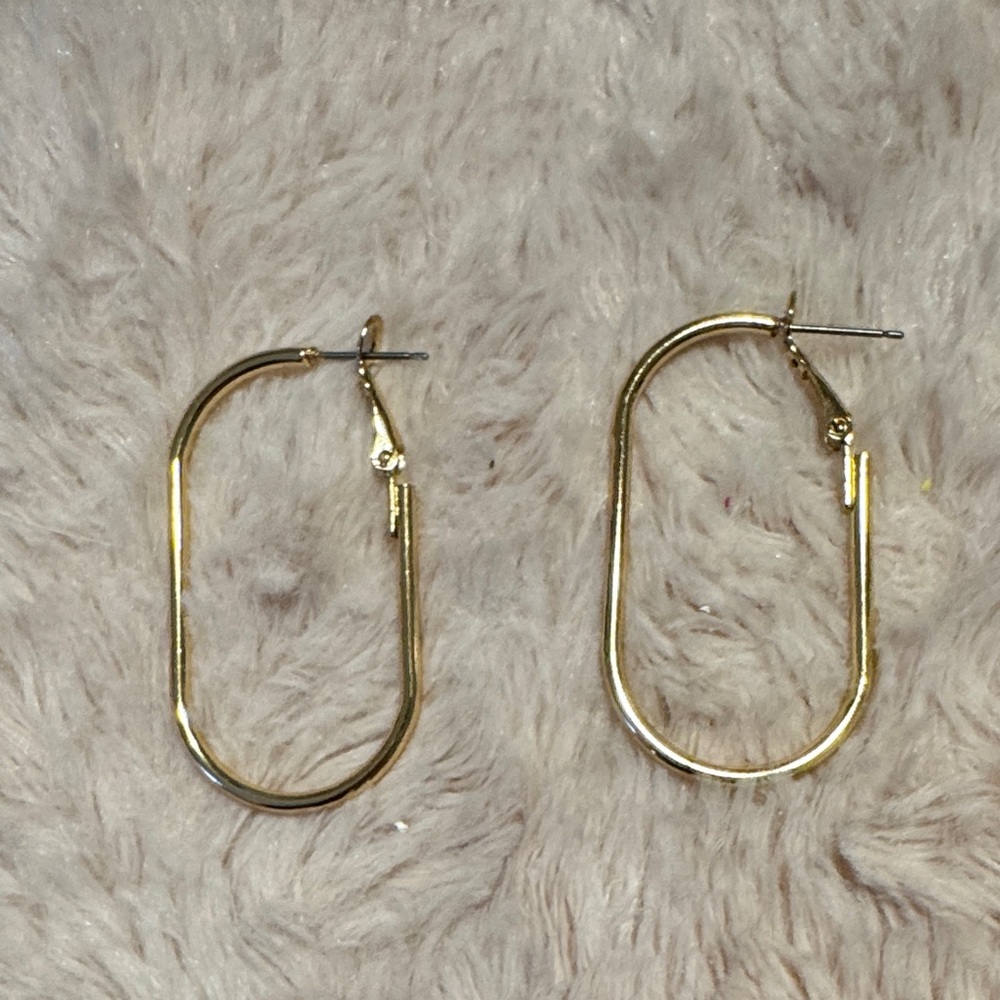 Elegant Gold Hoop‎ Earrings